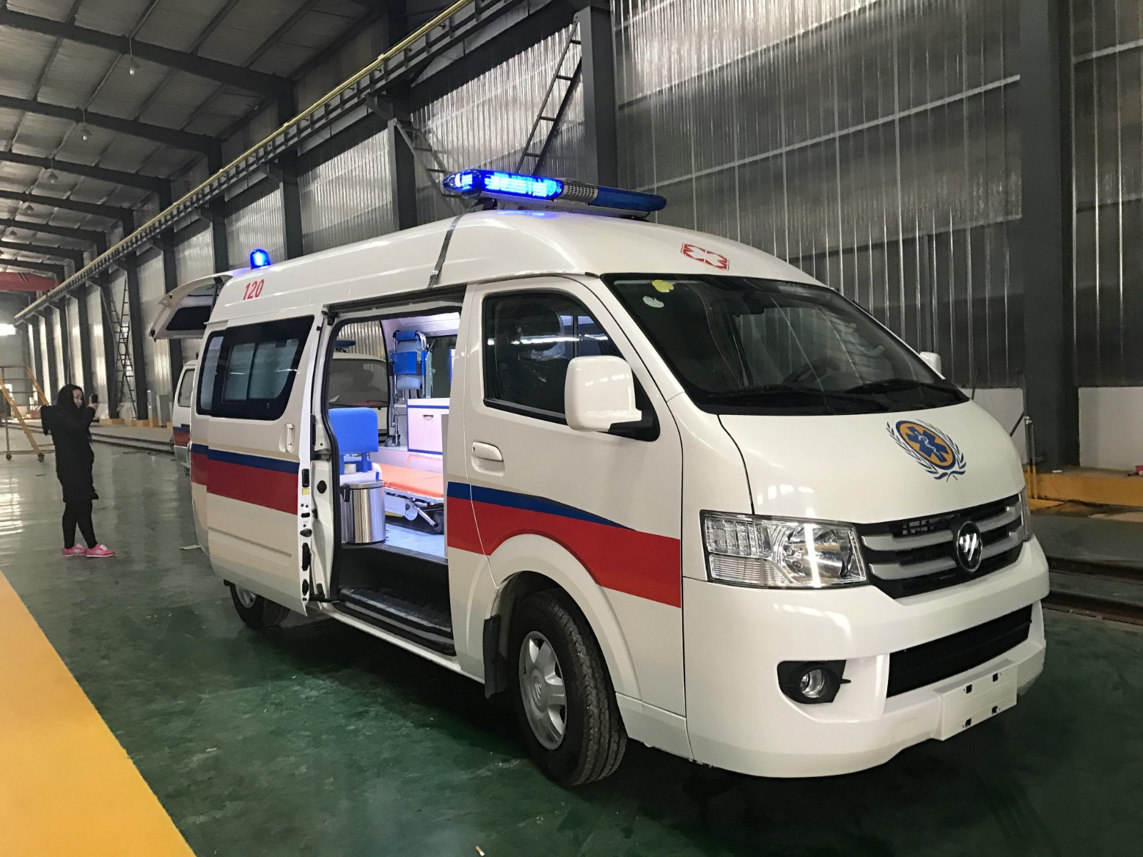 蒙山县救护车转院